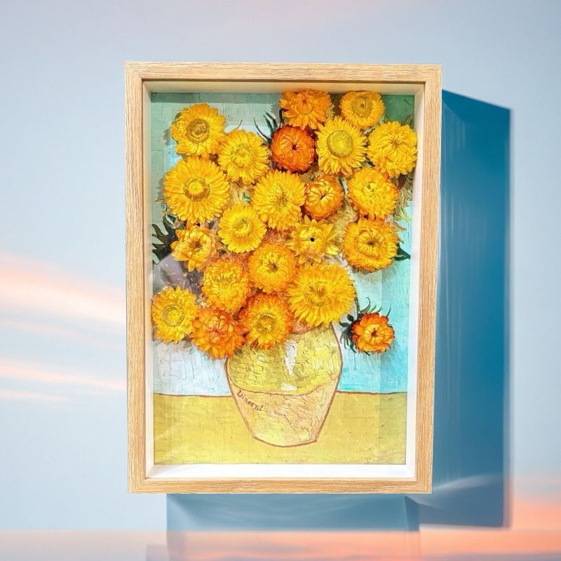 Dekorative florale Kunstpräsentation für stilvolle Innenräume
