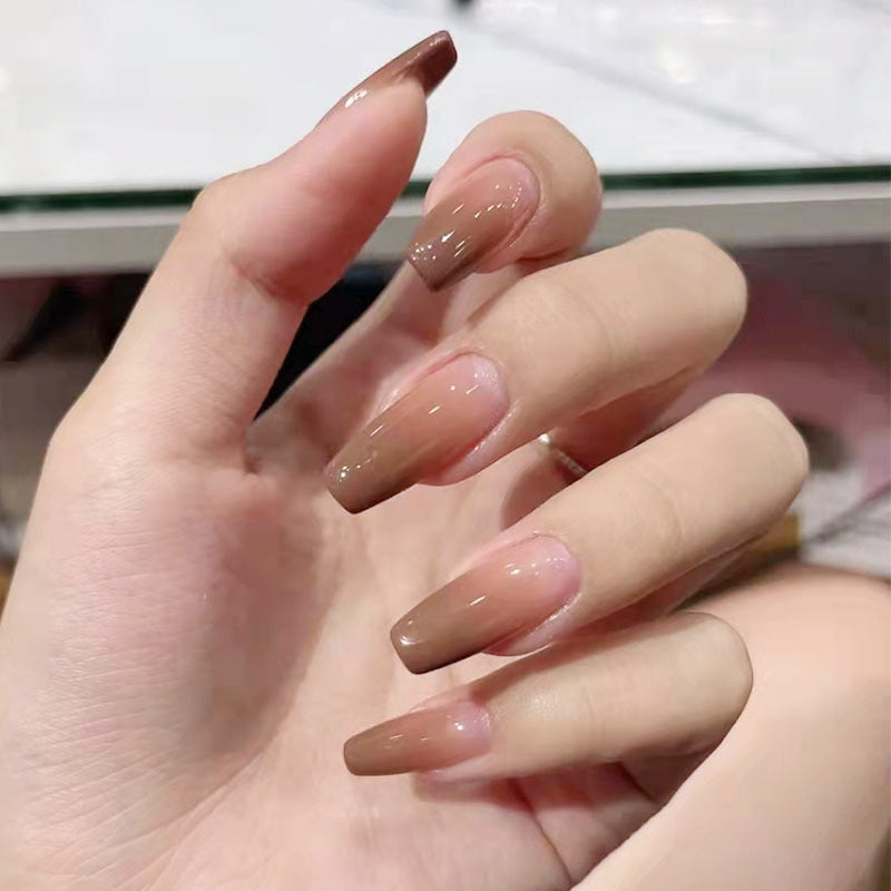 Kunstnägel mit elegantem Ombre-Effekt Brehn