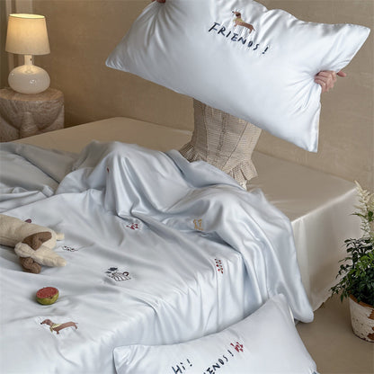 Seidig-geschmeidiges Satin-Bettwäscheset mit zierlichen Stick-Icons Brehn