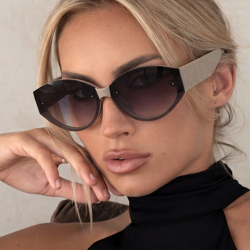 Damen extravagante Cat-Eye Sonnenbrille mit strukturiertem Rahmen Brehn