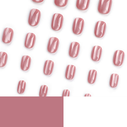 Kunstvolle Nagelverzierung Brehn