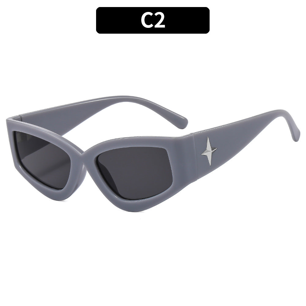 Schicke Cat-Eye-Sonnenbrillen mit elegantem Sternenmotiv