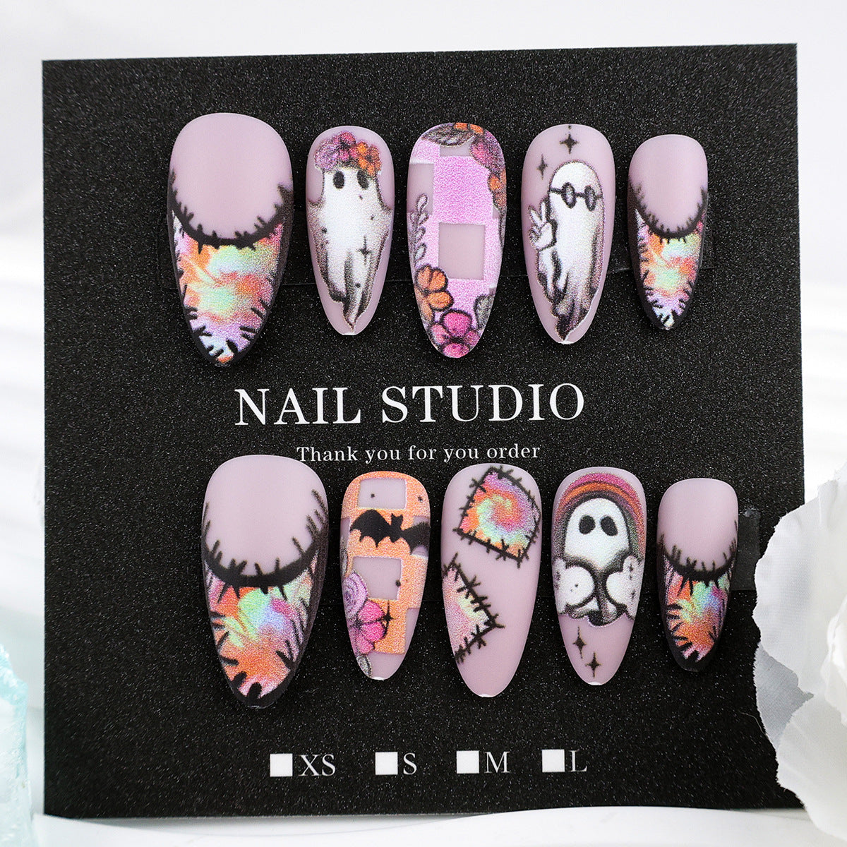 Kunstnagelset mit kreativen Geister- und Halloweenmotiven Brehn
