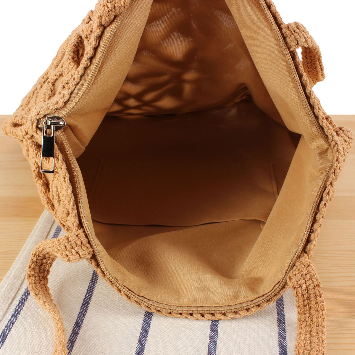 Handtasche Aus Kunstvollem Makramee mit Floralen Details Brehn