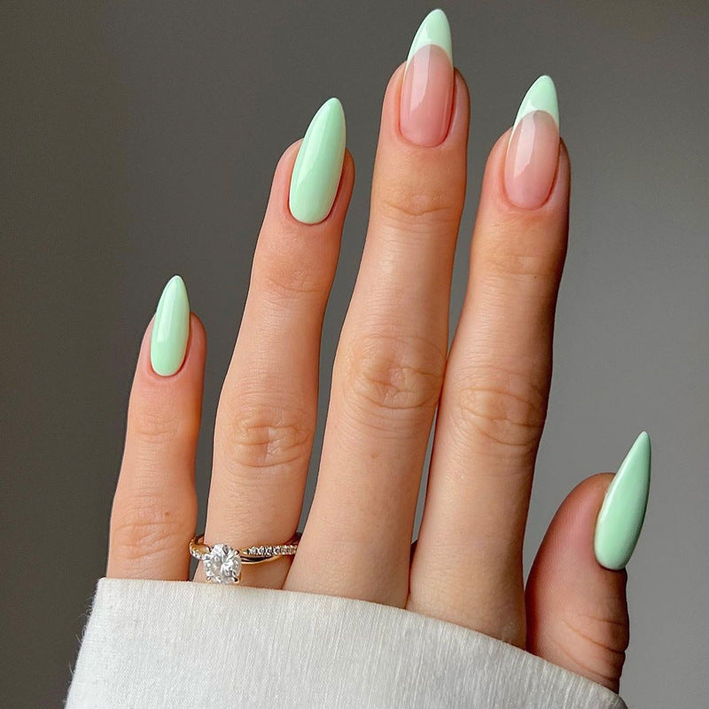 Glamouröse Glitzer-Stiletto Press-On Nägel Brehn