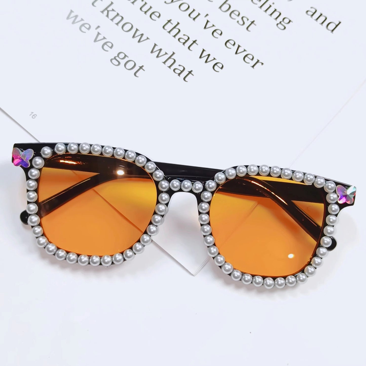 Damen Glamouröse Sonnenbrille mit Perlenrahmen Brehn