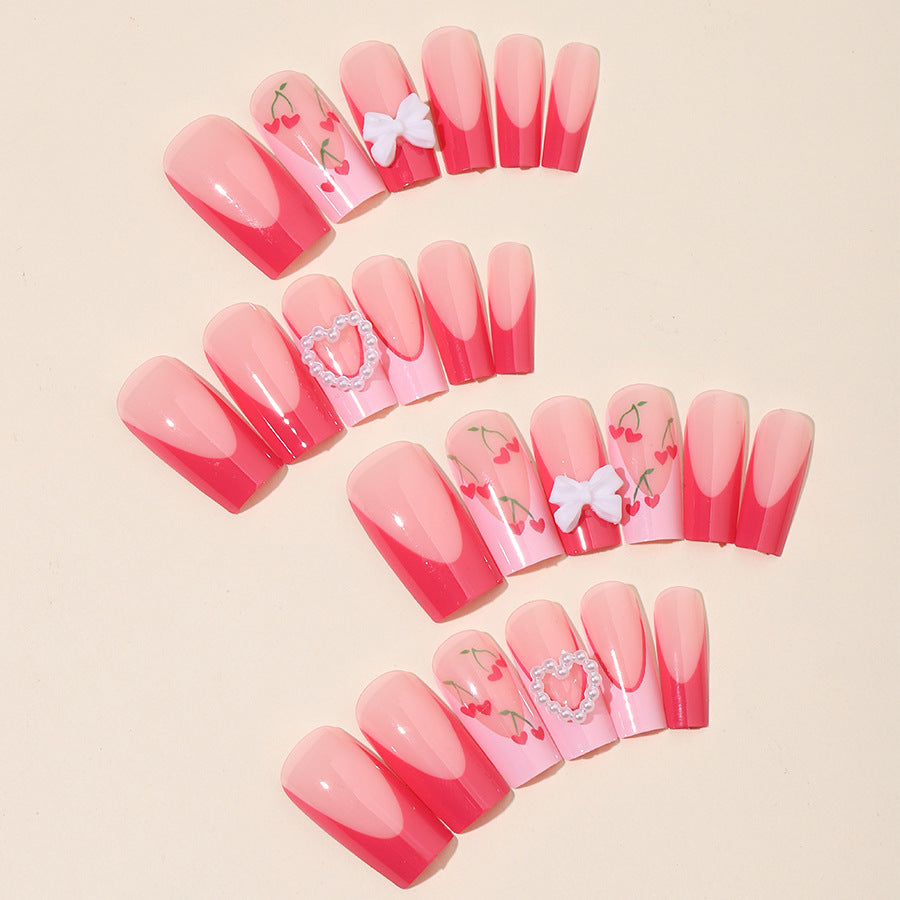 Dekoratives Press-On Nail Art Set mit 3D Herz- und Schleifenakzenten Brehn
