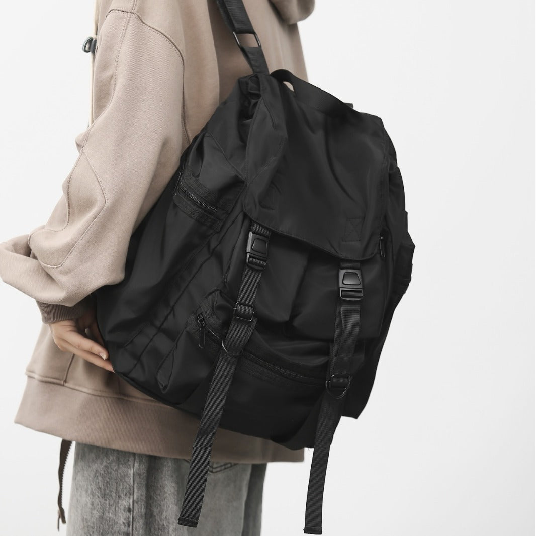 Rucksack mit Vielseitigen Fächern und Robustem Design Brehn