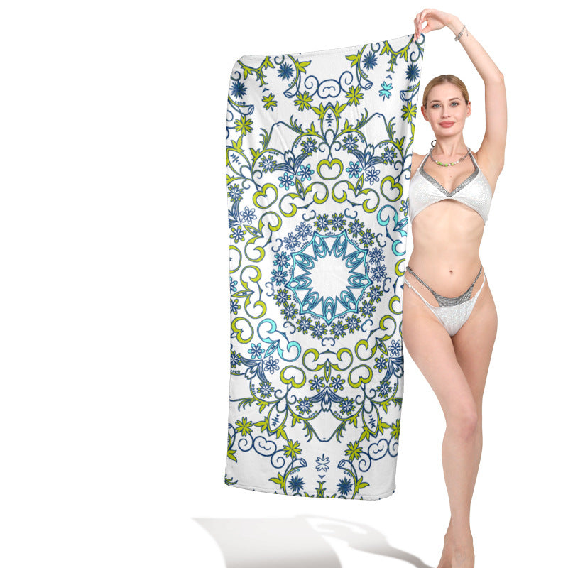 Strandtuch mit lebhaftem floralem Design Brehn