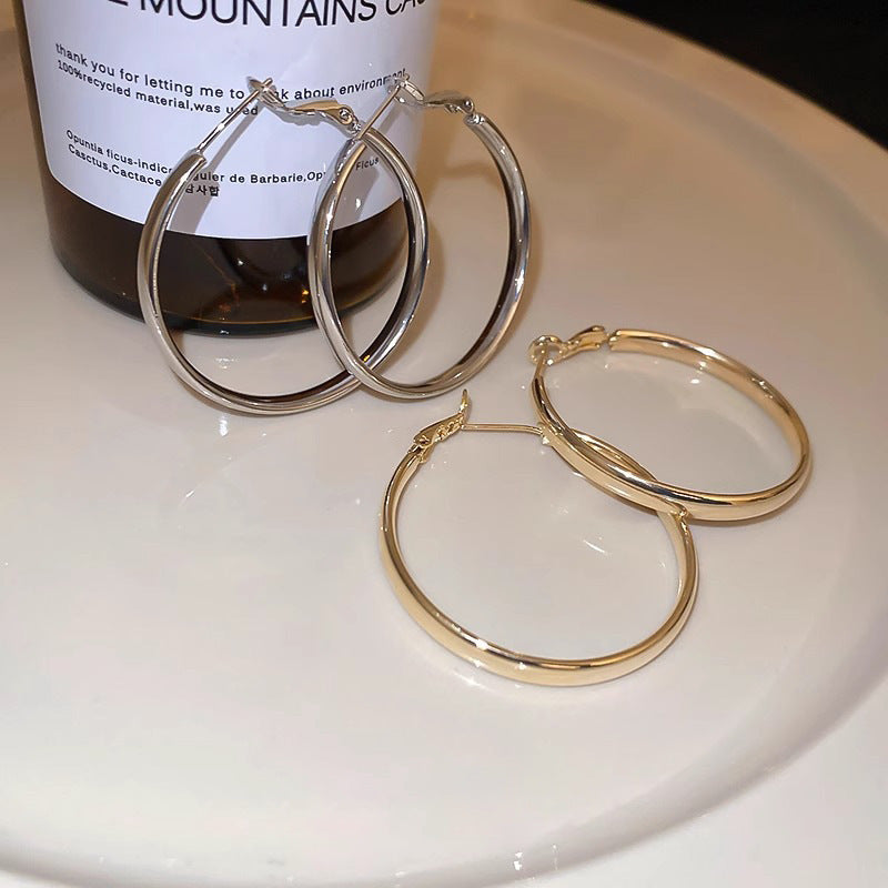Elegante und Minimalistische Creolen Aus Hochwertigem Edelstahl Brehn