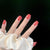Kunstvolle Nageldesigns mit romantischen Herzmotiven Brehn