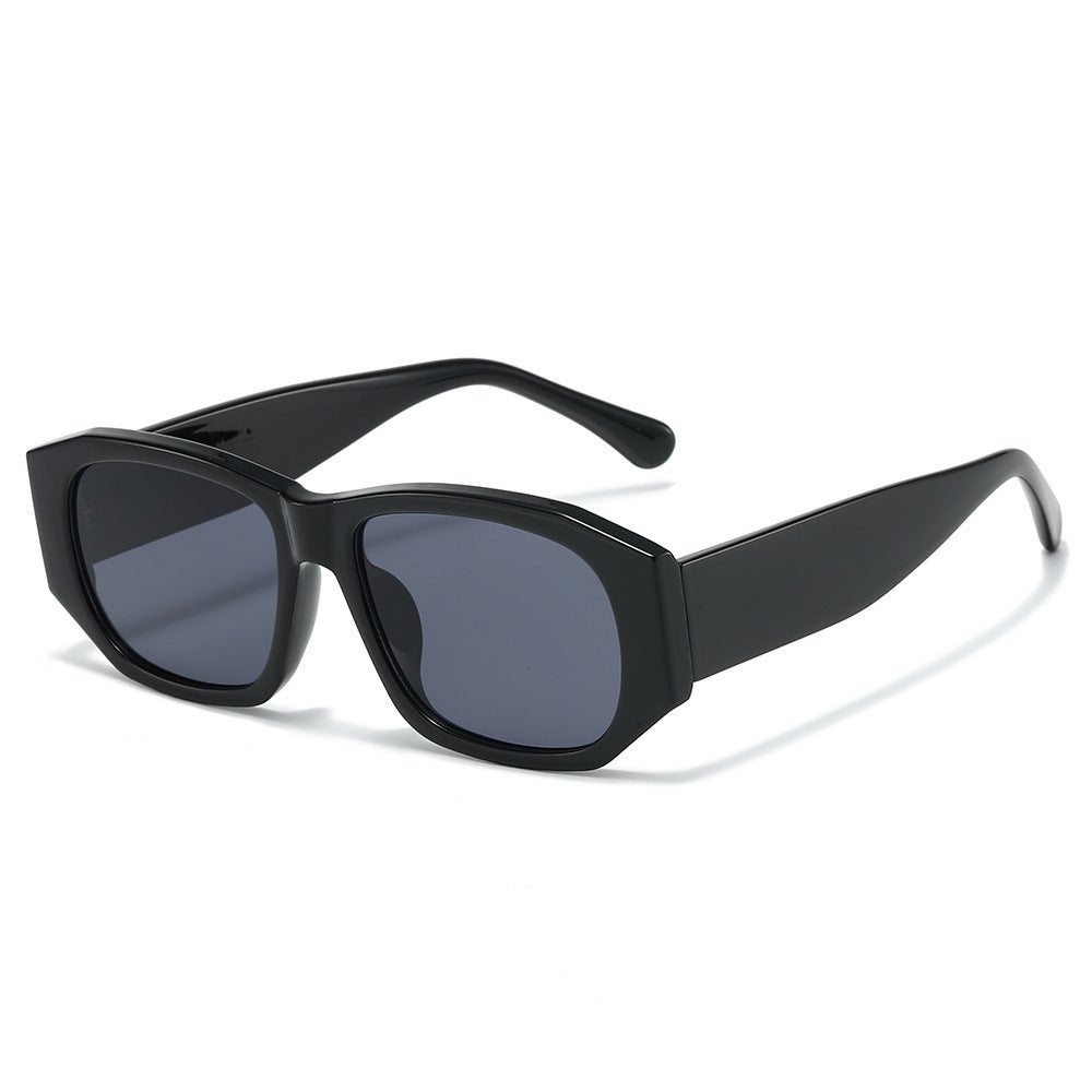 Übergroße geometrische Sonnenbrille mit verlaufenden Gläsern Brehn