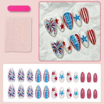 Kunstnagelset mit kreativen Sternenmuster und glamourösem Design Brehn