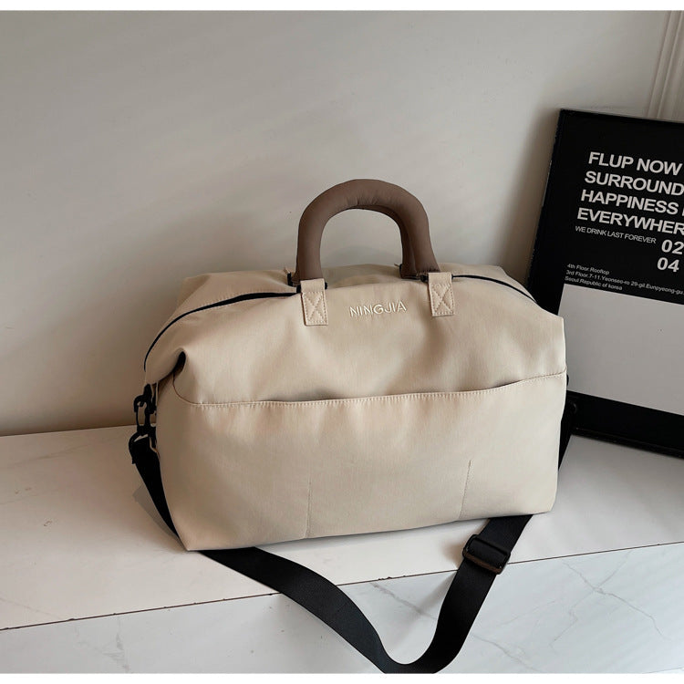 Multifunktionale Reisetasche mit verstellbarem Schultergurt