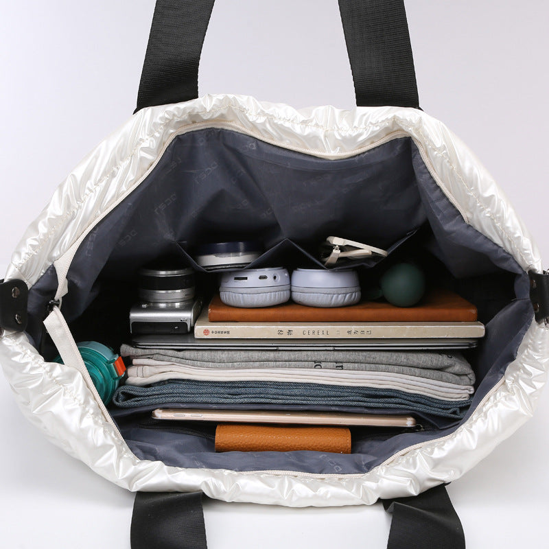 Praktische Reisetasche Aus Strapazierfähigem Nylon Brehn