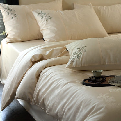 Luxuriöses Satin-Bettwäsche-Set mit zarter Blumenstickerei