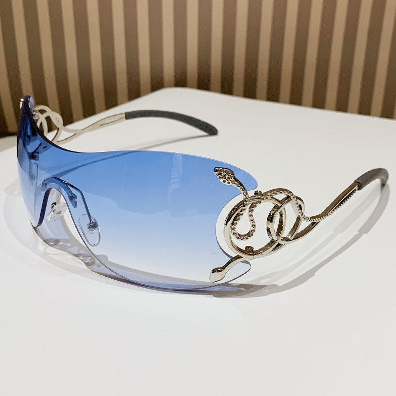 Damen futuristische Sonnenbrille mit verspieltem Design Brehn