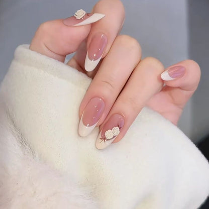 Elegante französische Tipp dekorative Nagelverlängerungen 1790864885