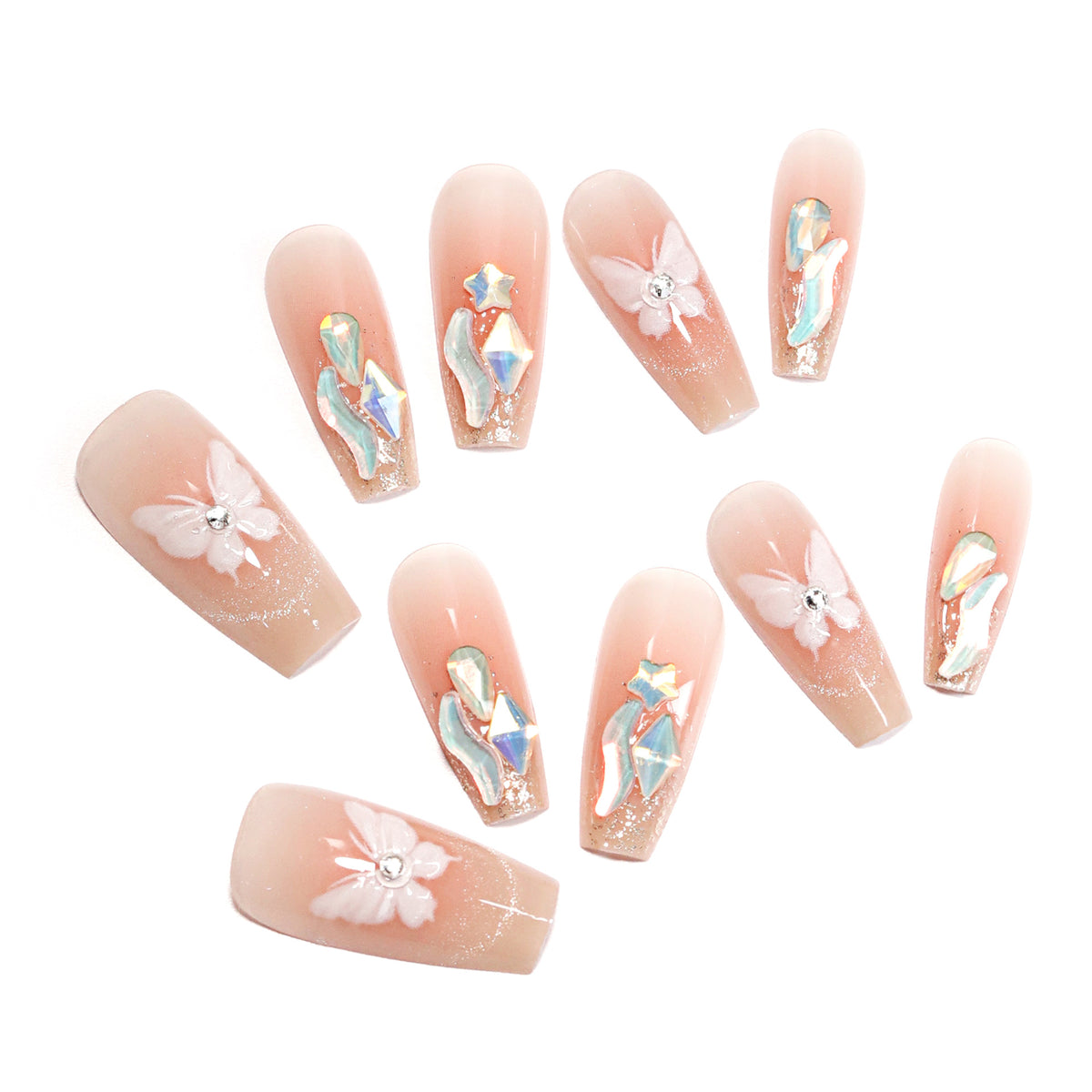 Kunstvolle Nagelverlängerungen mit zartem Blumendesign Brehn