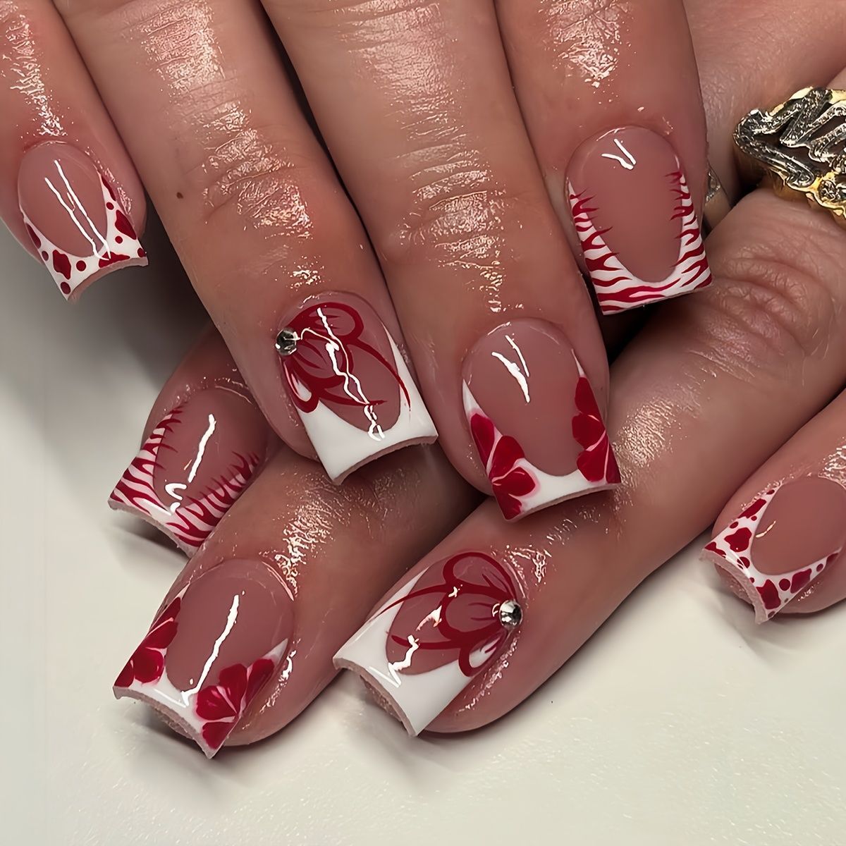 Elegantes Floral-Nageldesign Brehn