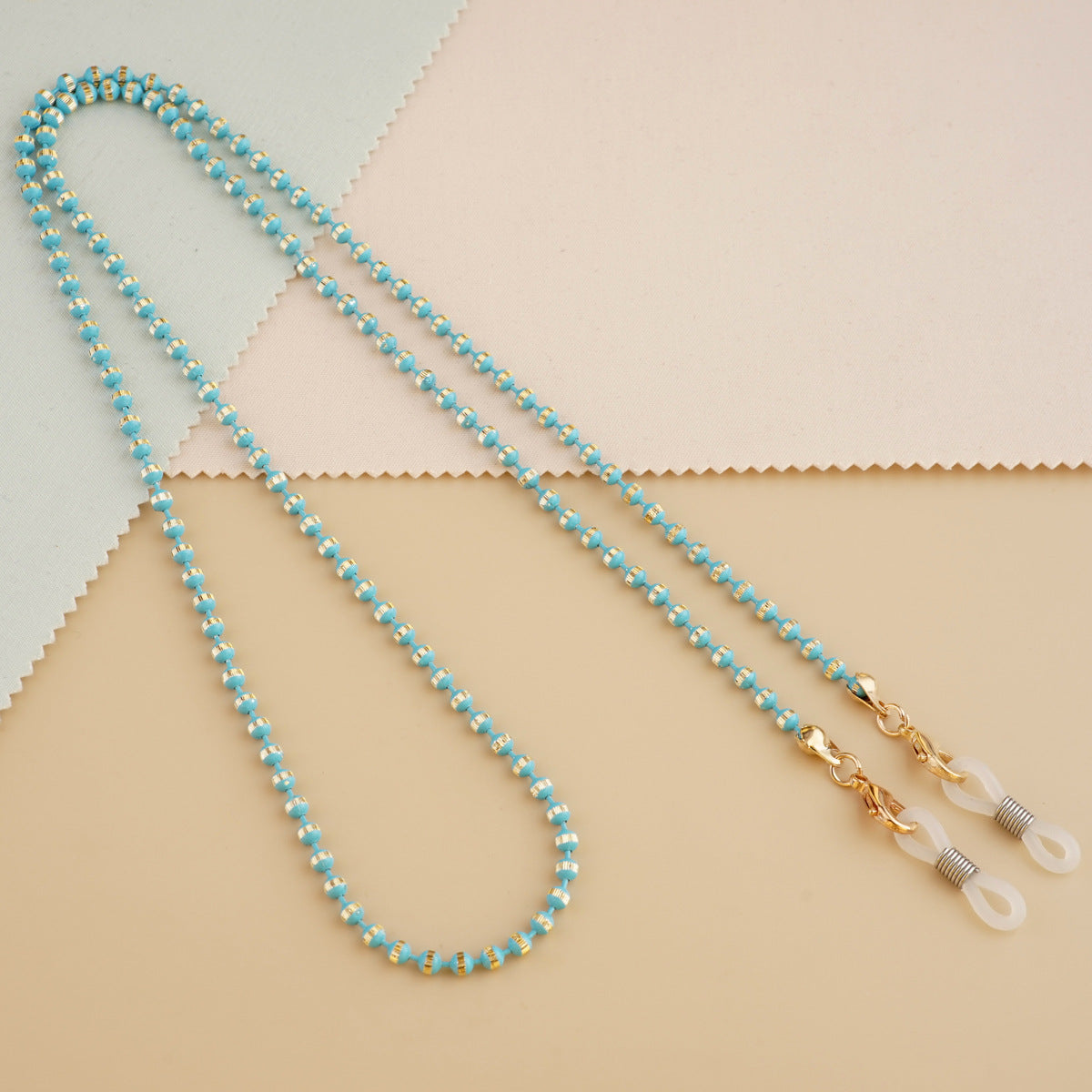 Stylische Perlen-Brillenband Brehn