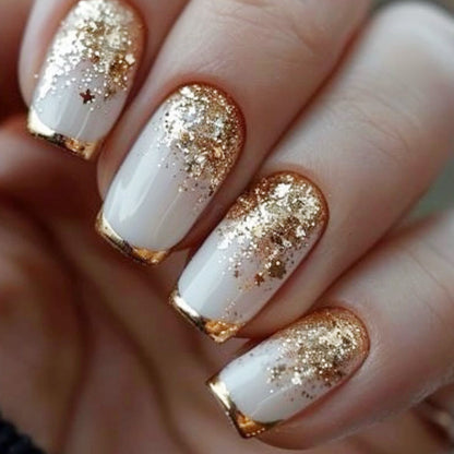 Glamouröse Glitzer-Nagelkunst Brehn