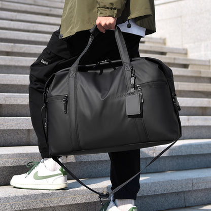 Reisetasche mit Wasserdichtem Material und Praktischen Trageoptionen Brehn