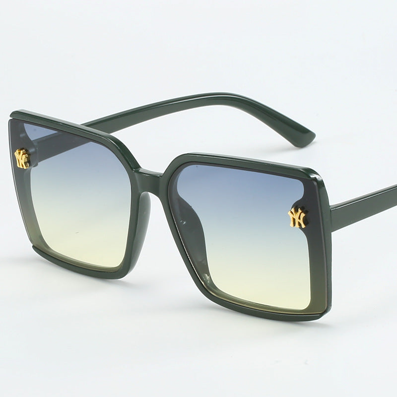 Damen Oversized-Sonnenbrille mit eleganten Gläsern Brehn
