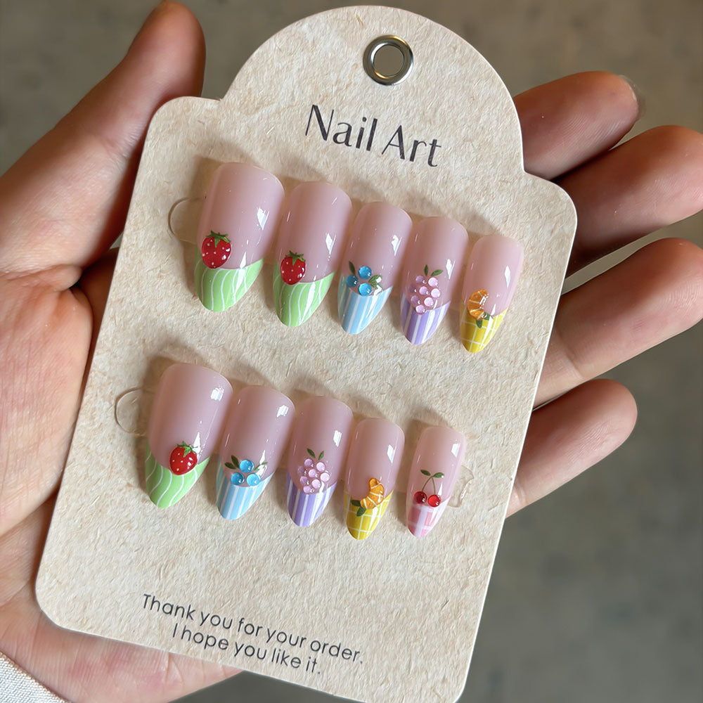 Frucht-inspiriertes künstlerisches Press-On-Nagelset Brehn