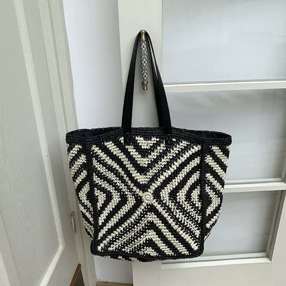 Designer Korbtasche mit Grafischem Muster Brehn