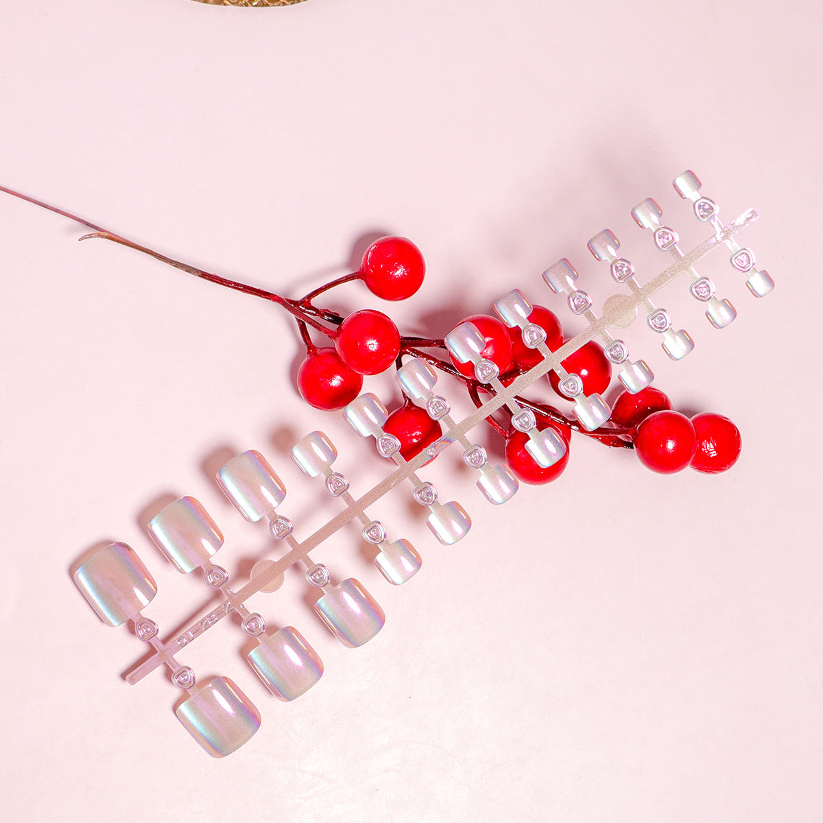 Iridescent Press-On Nail Art Set Brehn