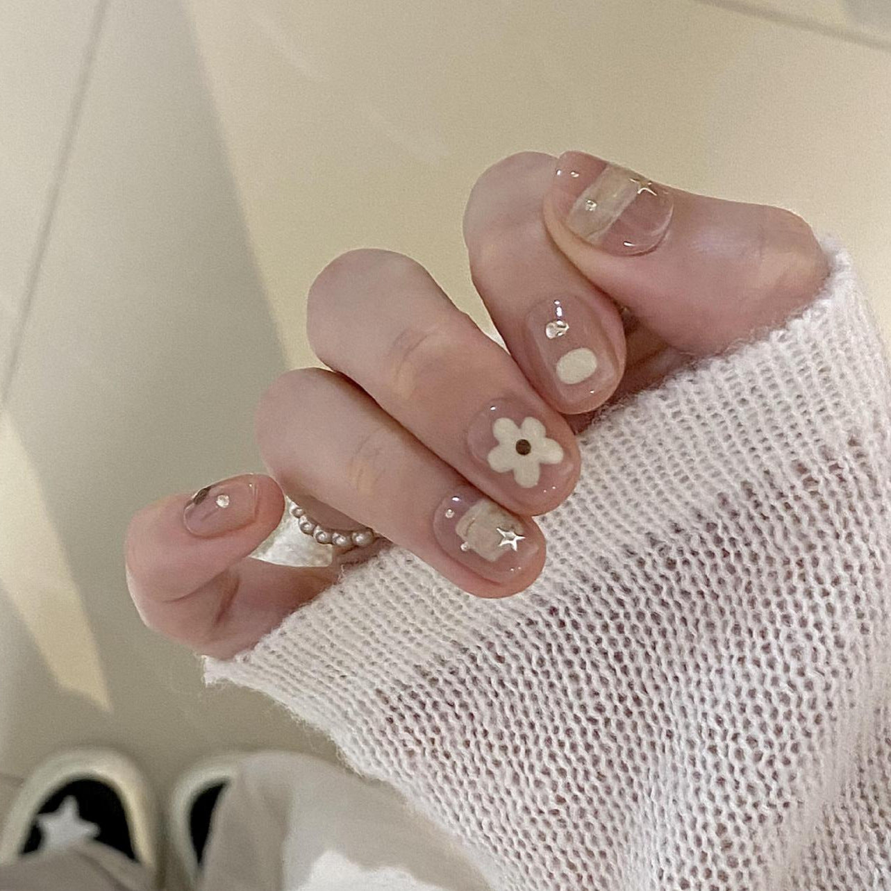 Kunstnägel mit Eleganten Floralen Motiven Brehn