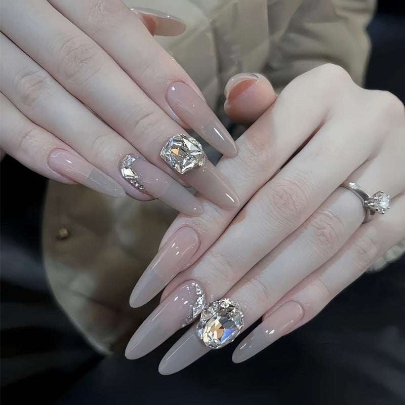 Glamouröser Stiletto Press-On Nagelset mit Strassakzenten Brehn