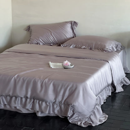 Rüsch Satin-Feeling Bettbezug Set mit Rüschensaum und Kissenbezügen