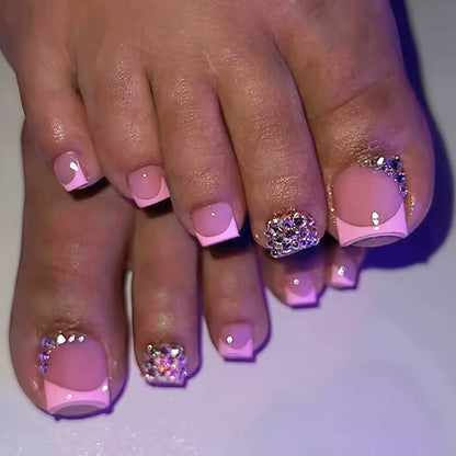 Fußnagel Kunstset mit eleganten Glitzerakzenten und romantischen Designs Brehn