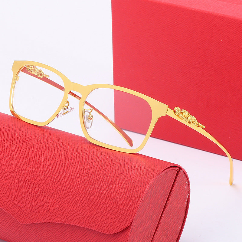 Damen modische oversized Sonnenbrille mit glamourosem Design und goldenen Akzenten Brehn