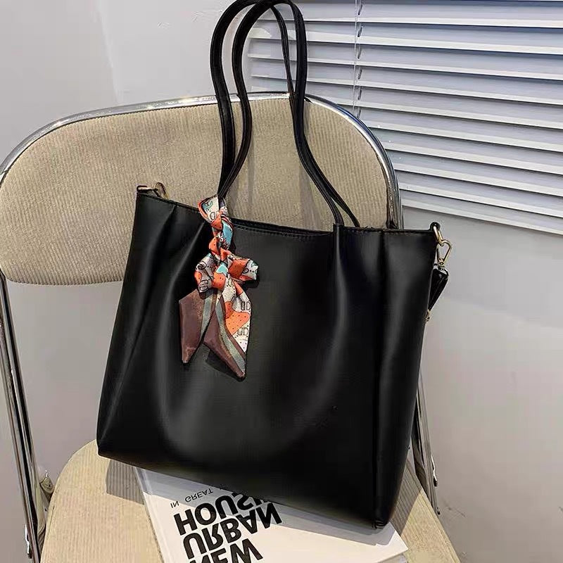 Moderne Handtasche mit Verstellbarem Schulterriemen Brehn