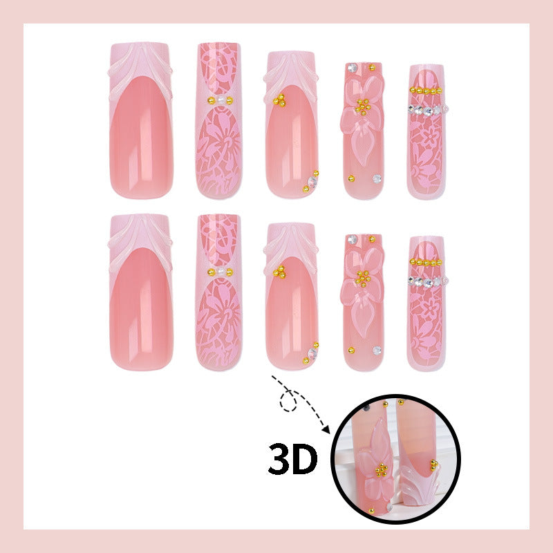 Kunstnagelset mit floralen Designs und funkelnden Akzenten Brehn