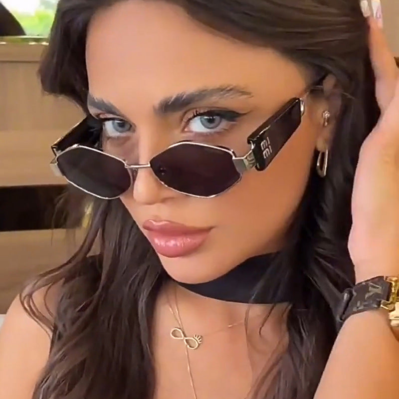 Damen geometrische Sonnenbrille mit modischem Design und UV-Schutz Brehn