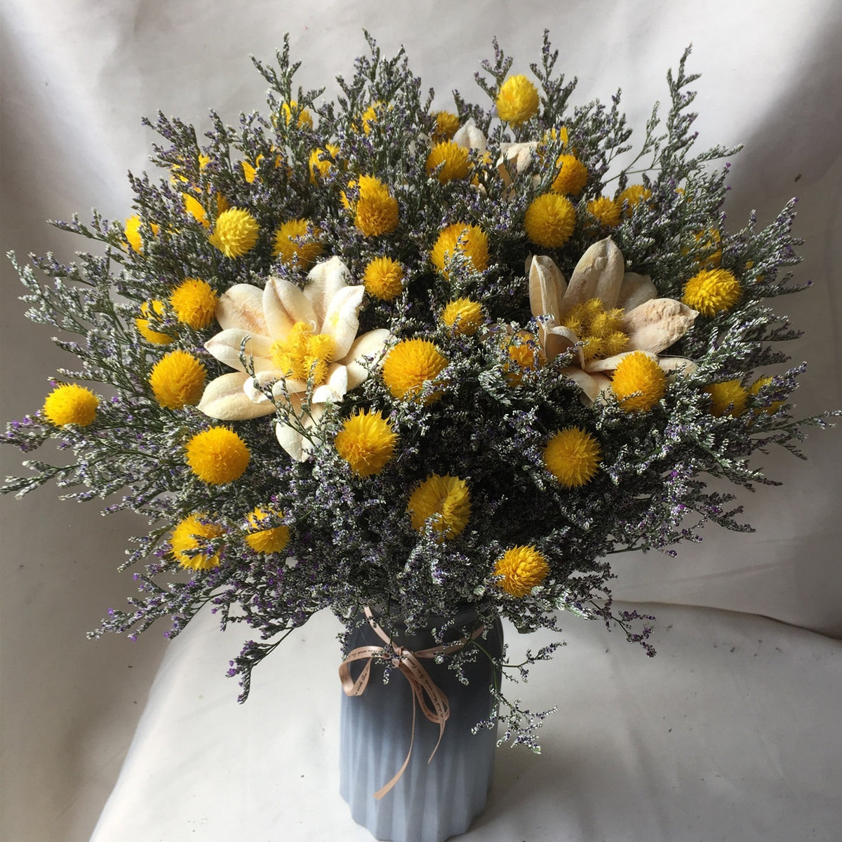 Natürlicher getrockneter Blumenstrauß