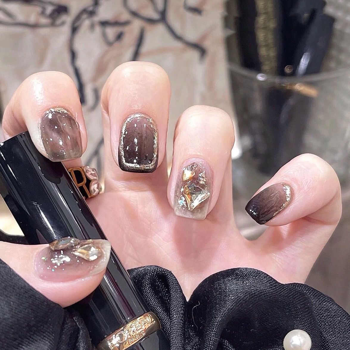 Artistic Nail Art Press-On Set Brehn