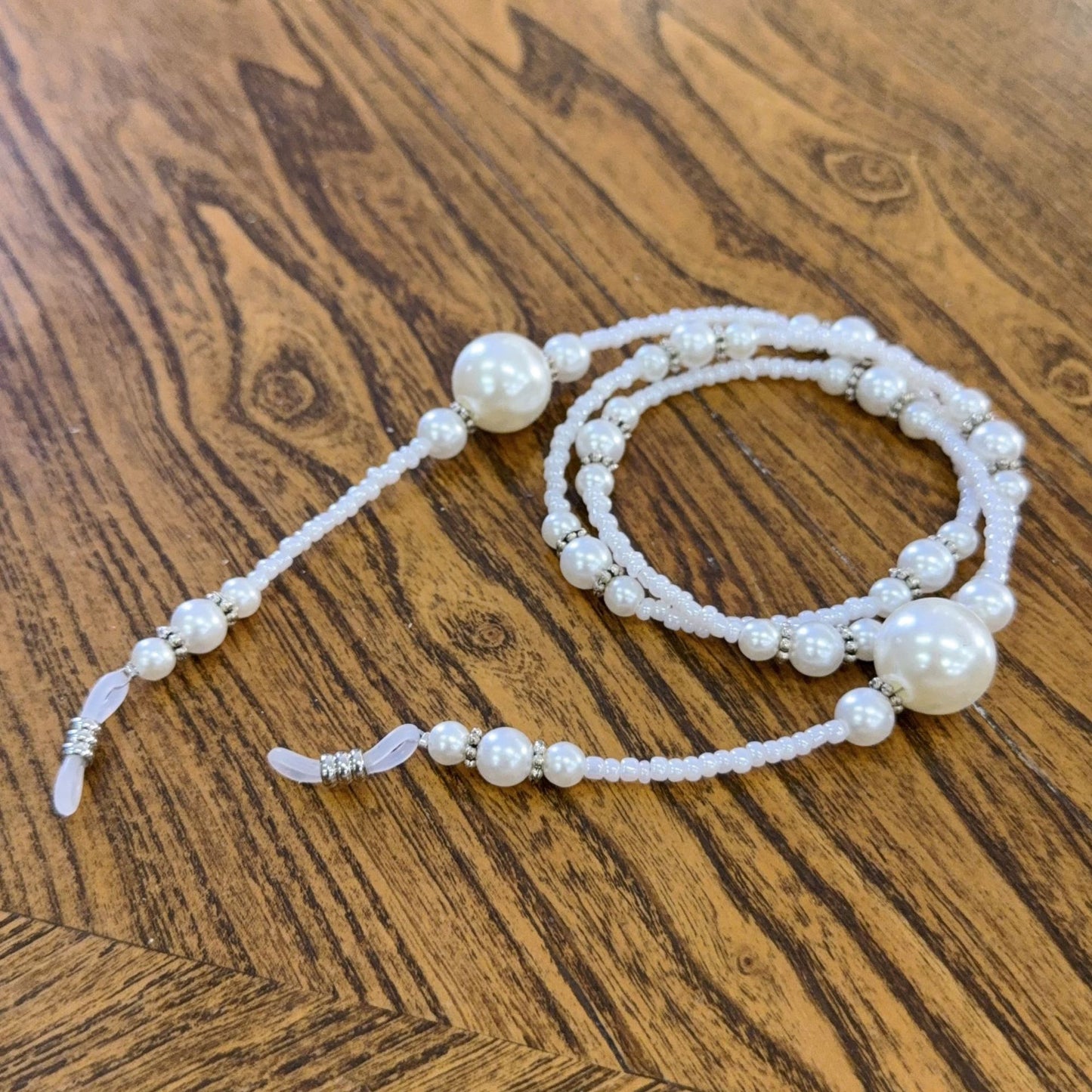 Chic Beaded Brillenhalter Brehn