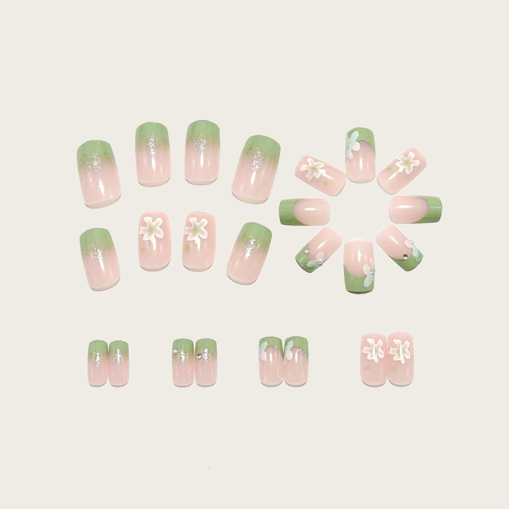 Kreative Nagelkunst Brehn