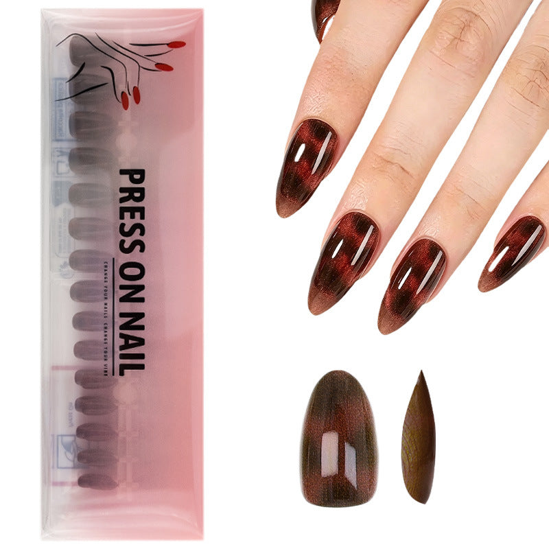 Künstliche Fingernägel mit glamourösem Design Brehn