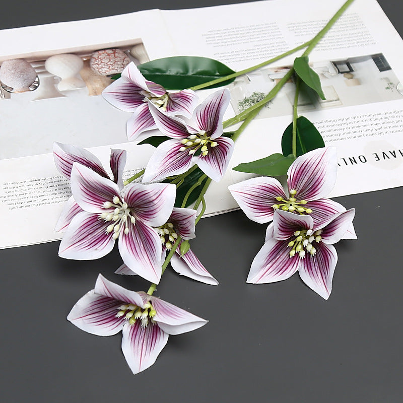 Realistische dekorative Blumenstängel