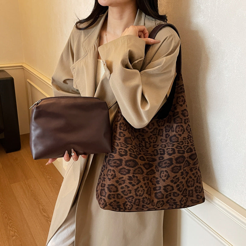 Wildleder Leopardprint Hobo Tasche Brehn