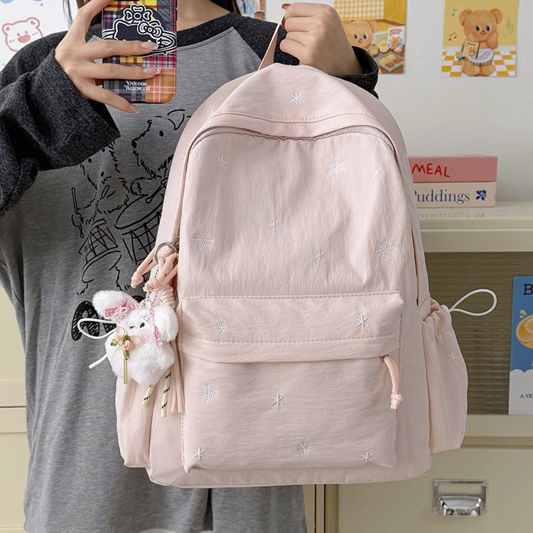 Verspielter Rucksack mit Feinen Stickereien Brehn