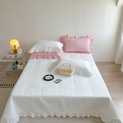 Leichte Baumwoll-Mischung Matelassé Rüschende Tagesdecke & Dekoratives Kissenbezug Set