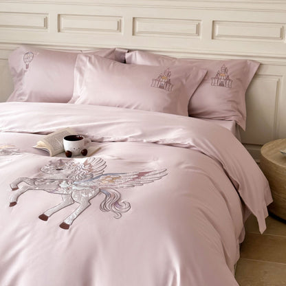Luxuriöses Satin-Bettwäsche-Set mit gesticktem Einhornmotiv und Märchenschloss-Applikation