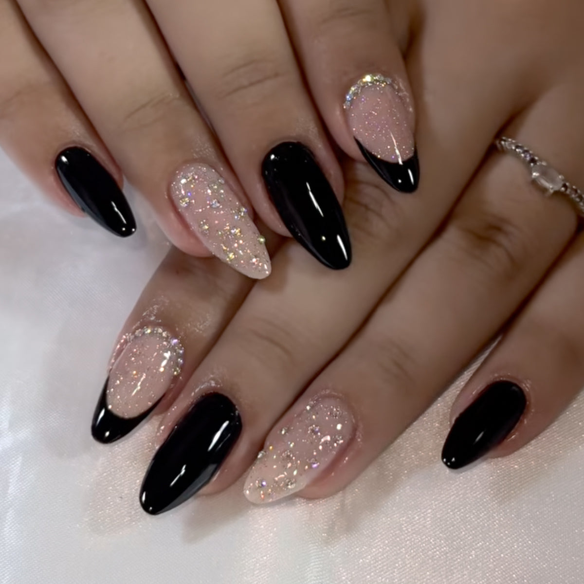 Stiletto Nail Art Set mit Glitzer und glänzendem Finish Brehn